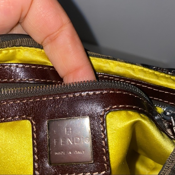 🛑SOLD🛑 Vintage FENDI Zucca Flower Motif Mamma Bucket Shoulder Bag - Picture 12 of 14